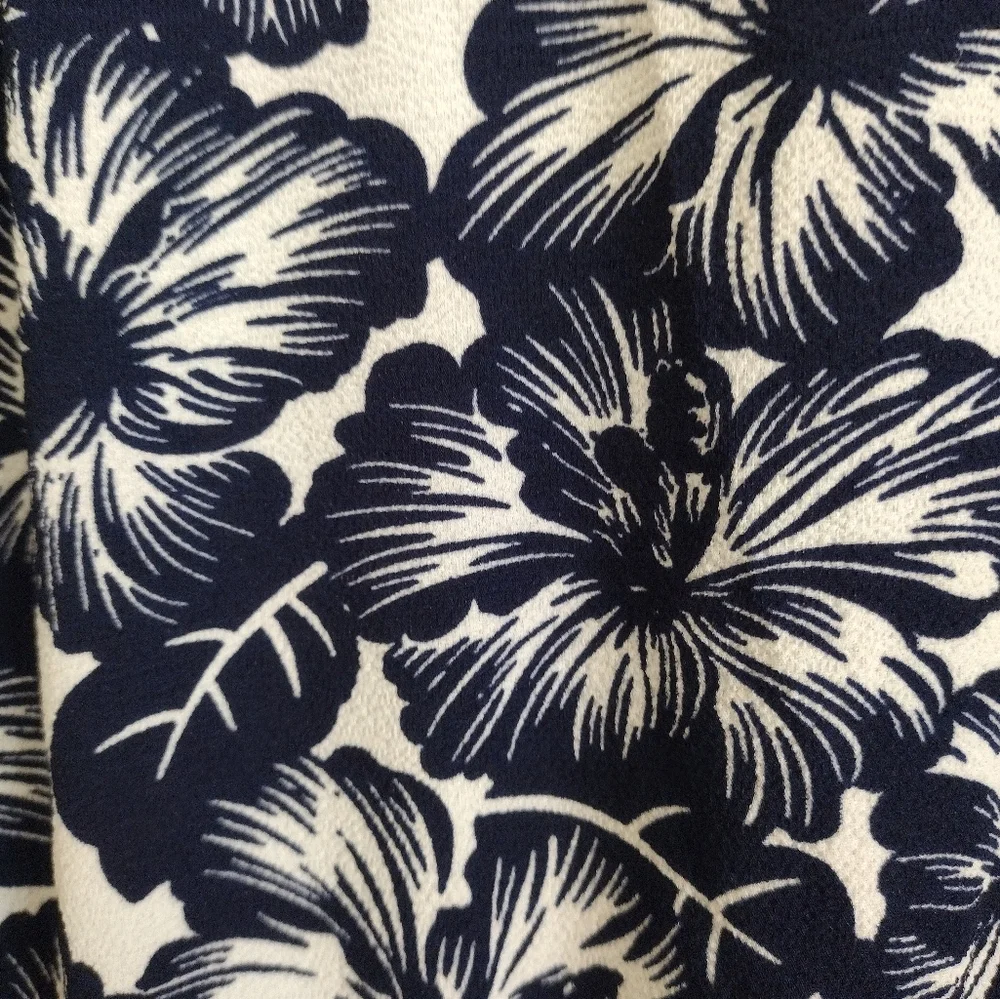 Michael Michael Kors NWT Navy White Floral Button Up Jumpsuit Size Medium